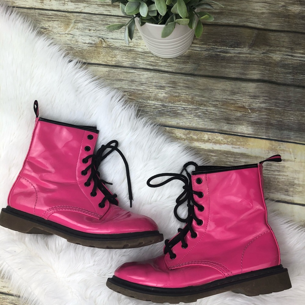 Hot Pink Women’s Black Boots Booties Shoes Size 7